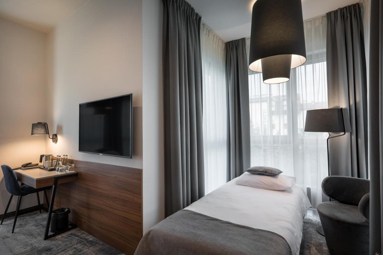 Garden Square Hotel 4*